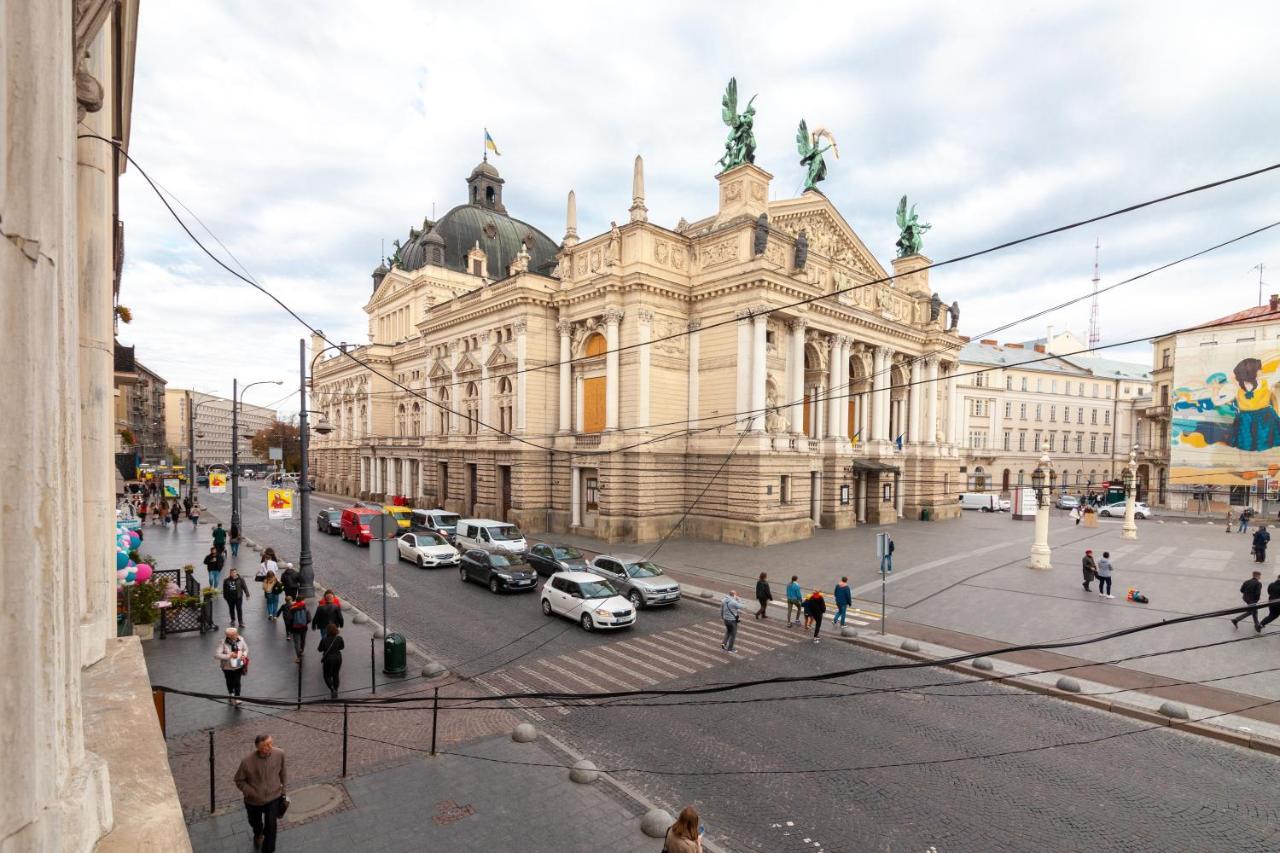 Apartment 39 Svobody Avenue Lviv Exteriör bild